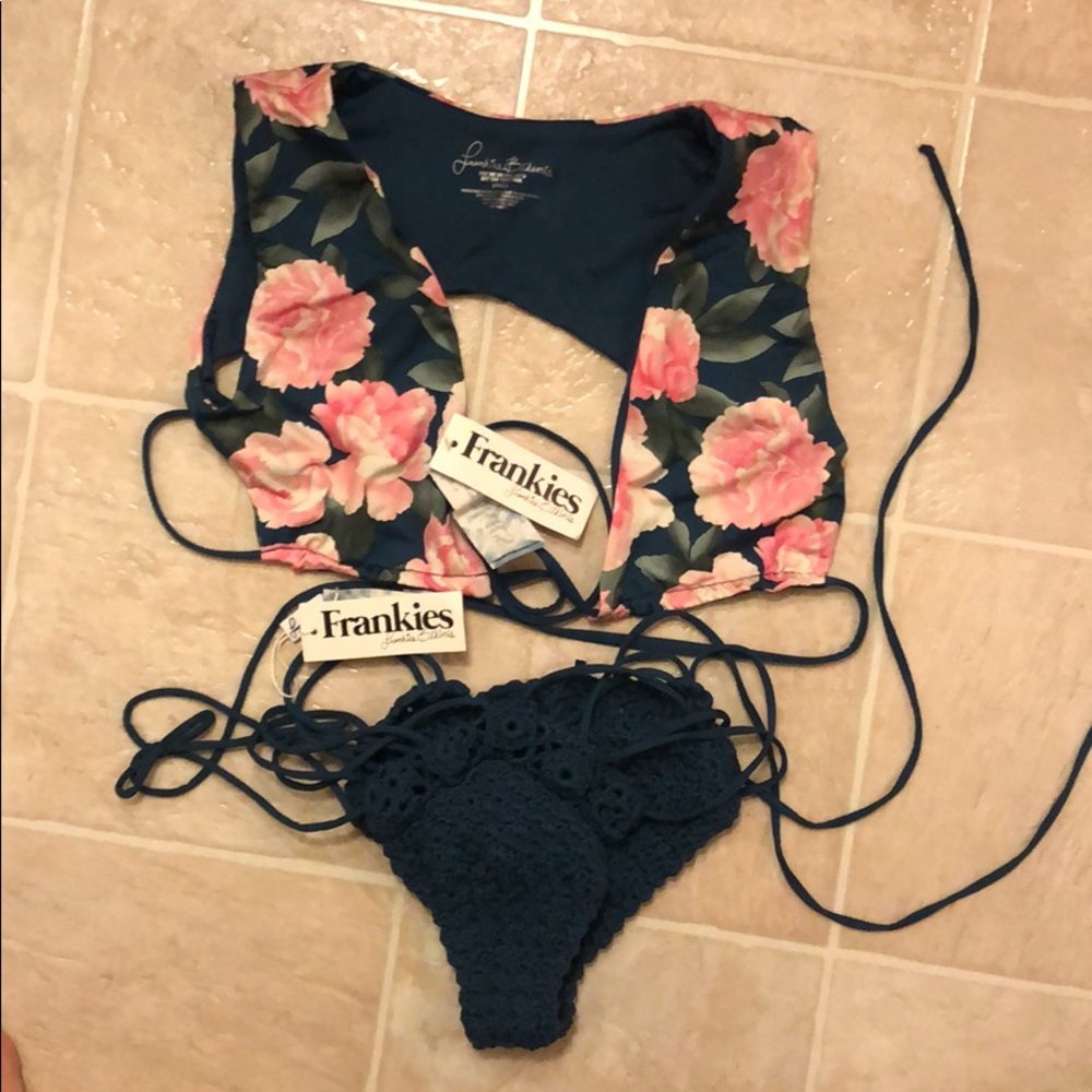 Frankie’s bikini